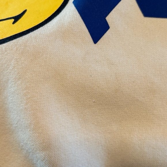 sweatshirt hoodie size small has stains - Picture 5 of 7